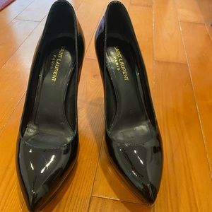 Saint Laurent Janis platform pumps